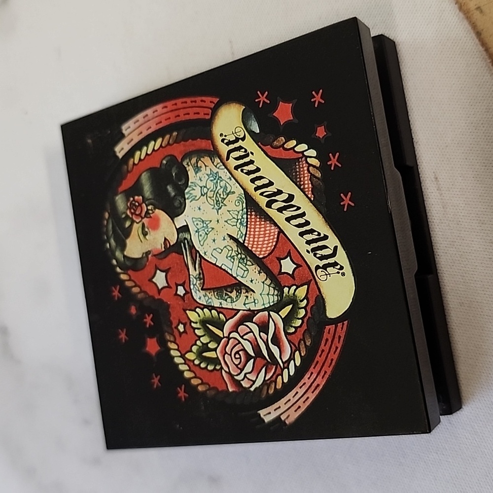 Reina Rebelde 4 Play Wet Dry Eye Color Azteca NIB!